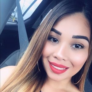 Meet your Posher, Anissa